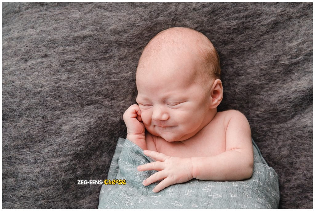 Newbornfotoshoot studio Rotterdam strand thema