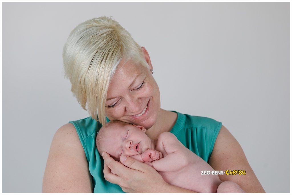 Newbornfotoshoot studio Rotterdam strand thema