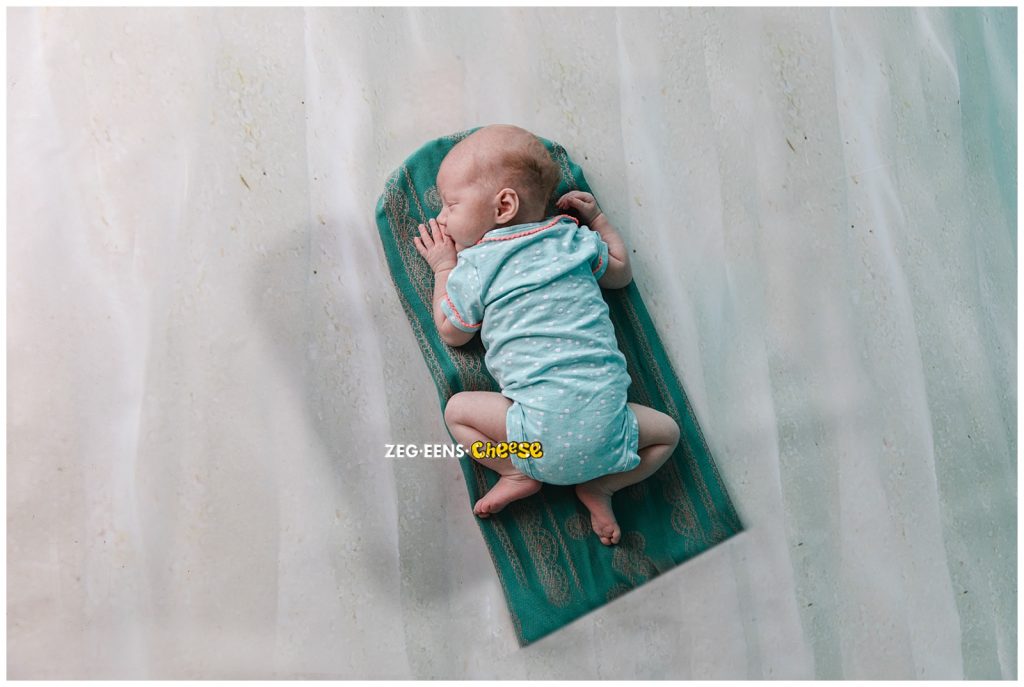 Newbornfotoshoot studio Rotterdam strand thema